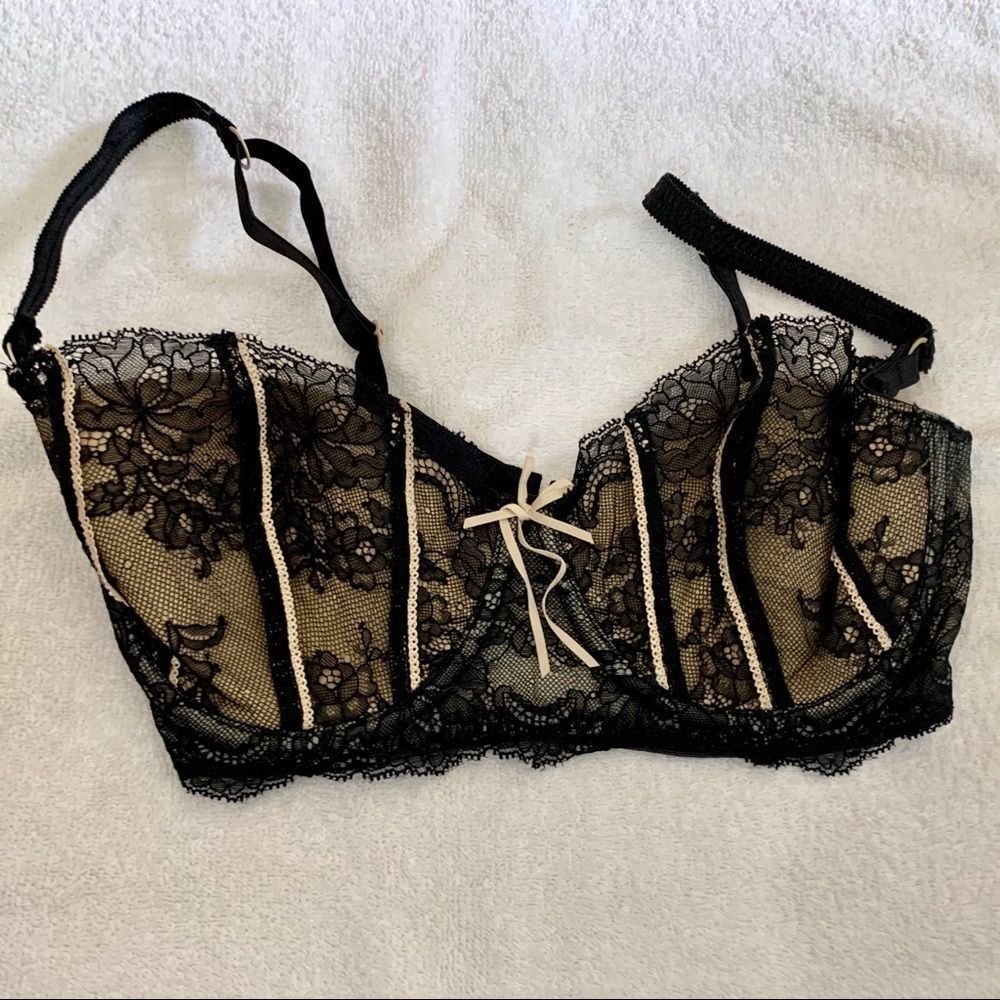 DKNY 32D Lace Bra